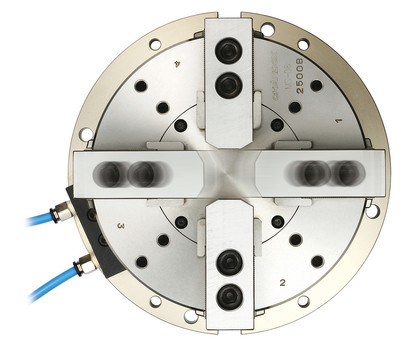 MA - 2 Actuating Axes Self-Centering Solid Air Chuck - Operational Example